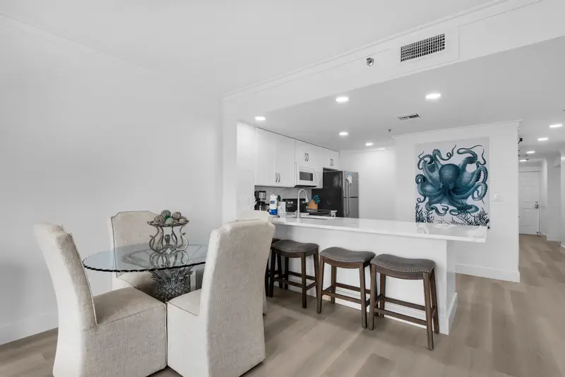 Destin Diamond photo 10