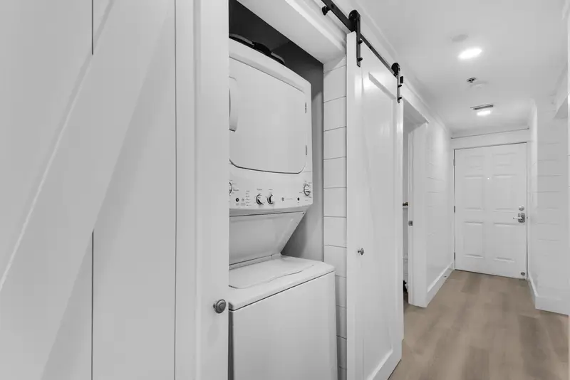 Destin Diamond photo 21