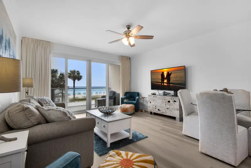 Destin Diamond photo 5