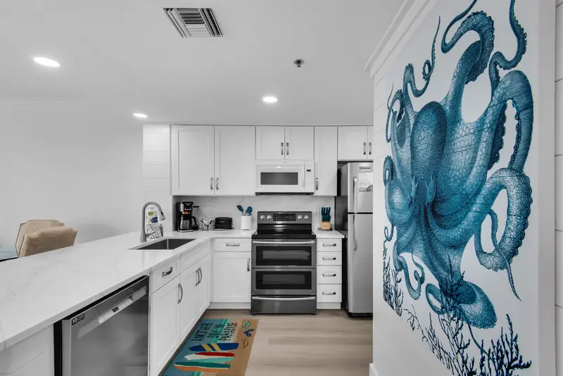 Destin Diamond photo 8